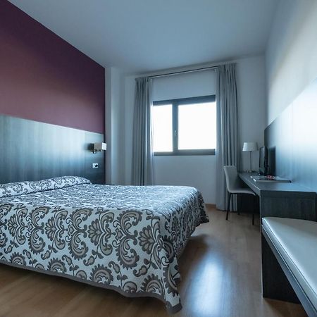 Hotel Abades Via Norte Miranda de Ebro Esterno foto
