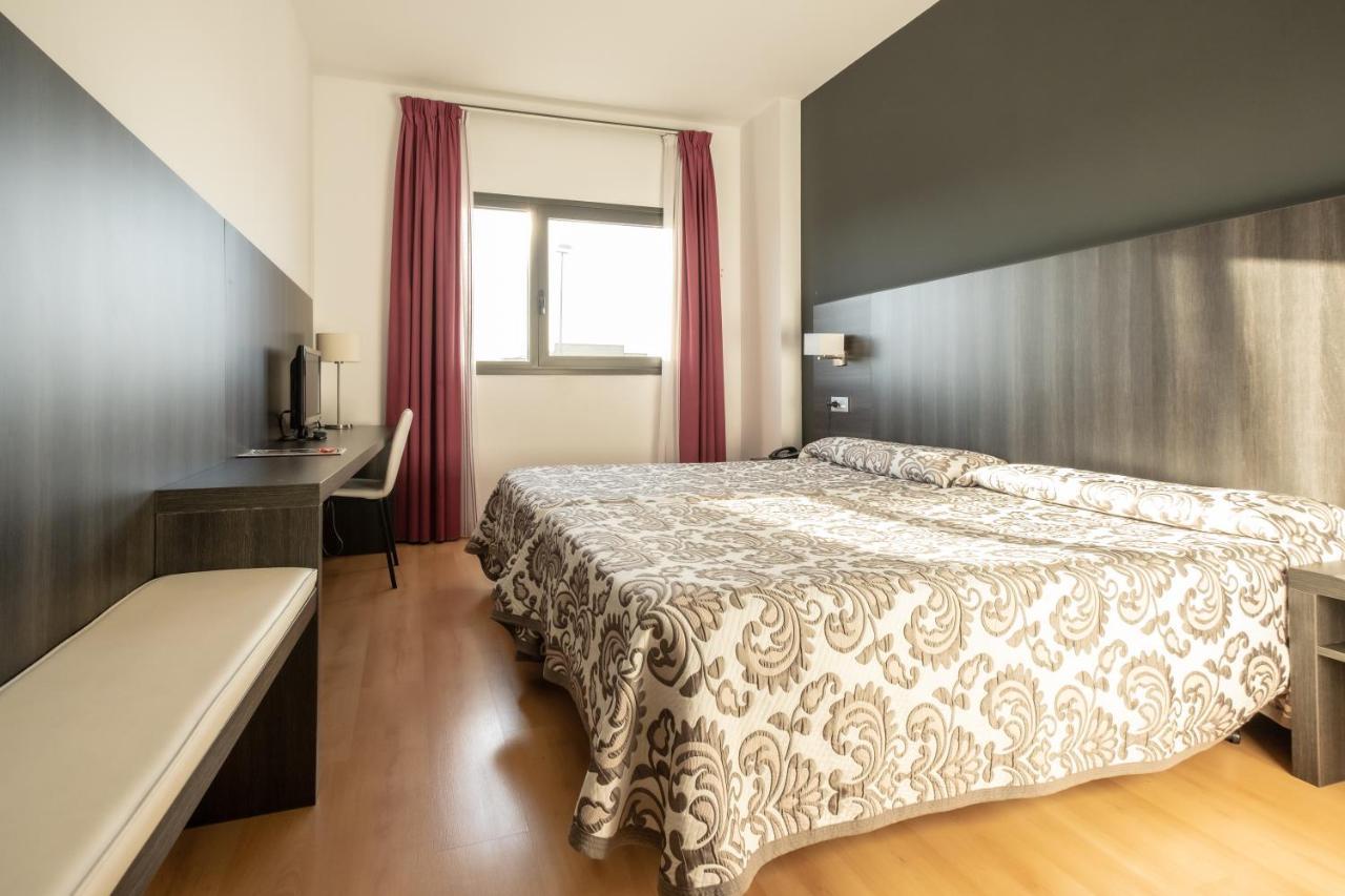 Hotel Abades Via Norte Miranda de Ebro Esterno foto